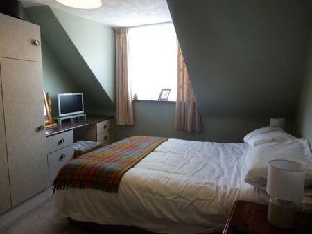 2 bedroom semi-detached house to rent - Photo 3
