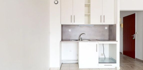 Location Appartement 1 pièces 28 m2 à Pontault-Combault - Photo 2