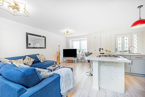 2 bedroom bungalow to rent - Photo 1