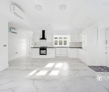 Greenacres, Fobbing, SS17 - Photo 5