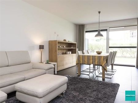 Gelijkvloers appartement met parking gelegen in een groene omgeving - Photo 5