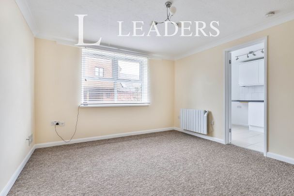 1 bedroom apartment to rent Gilbert Court, 104 Bargates, Christchurch, BH23 - Photo 1