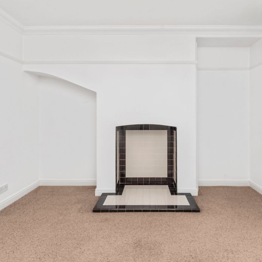 Lyndon Grove, Runcorn - Photo 1