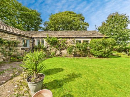 2 bedroom detached bungalow to rent - Photo 5