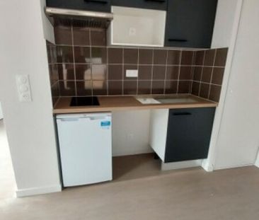 Location Appartement 2 pièces 43m² JOUE LES TOURS 37300 - Photo 2
