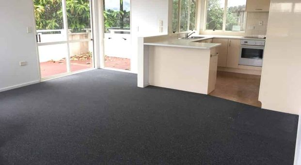 5 Sunny and warm family home in Hillcrest - Photo 1