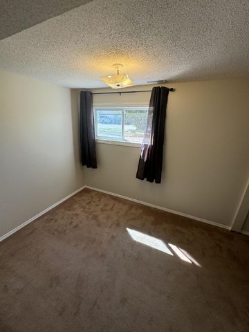 KOEHN RESIDENCE - LOWER - Photo 2