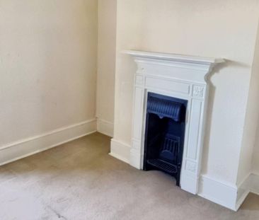 3 bedroom maisonette to rent - Photo 4