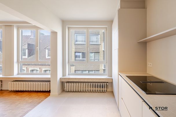Gerenoveerd 2 slaapkamer appartement te Beveren - Photo 1