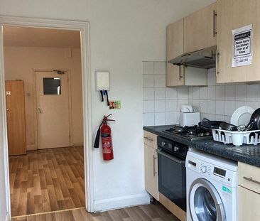 Room in a Shared House, Forest Road, E17 - Photo 4