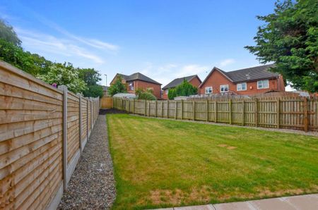 3 bedroom semi-detached house to rent - Photo 2