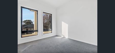 Spacious townhouse in Magill - Photo 3