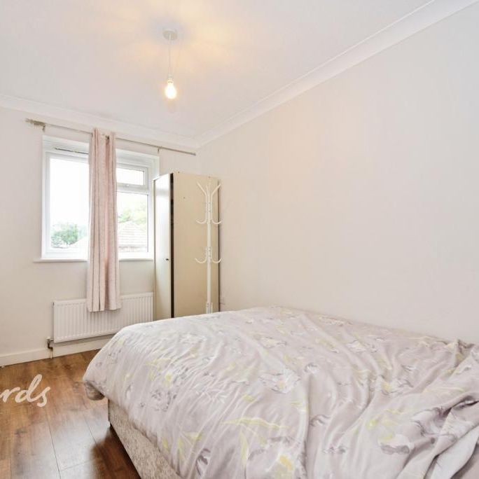 1 bedroom in a house share to rent - Photo 1