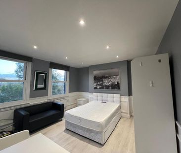 Studio to rent - Photo 6