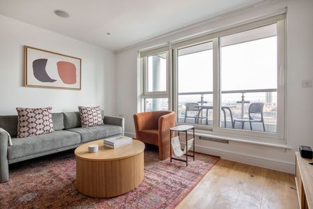 Saint George Wharf - Photo 3