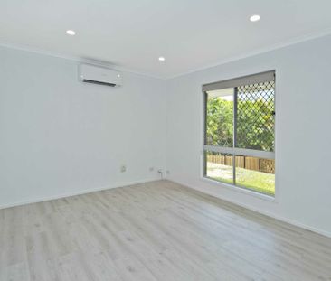 Well-Located 3 Bedroom Home with Air Conditioning | Close to Shops,... - Photo 6