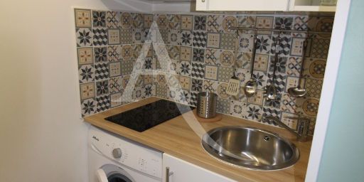 Location Appartement 1 pièce 23m² - Photo 3