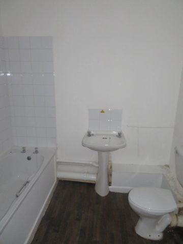 Union Street, Rochdale, OL16 - Photo 2