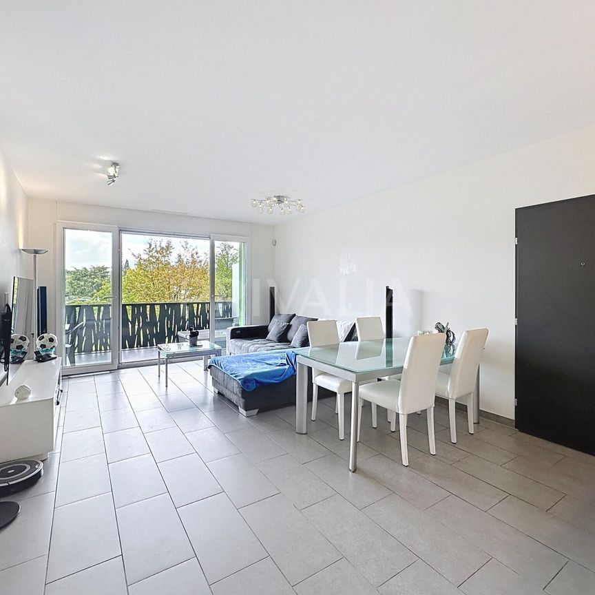 Beautiful apartment with open views - Photo 1