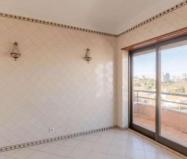 3 Bedroom Apartment with a view, Cascais - Photo 1