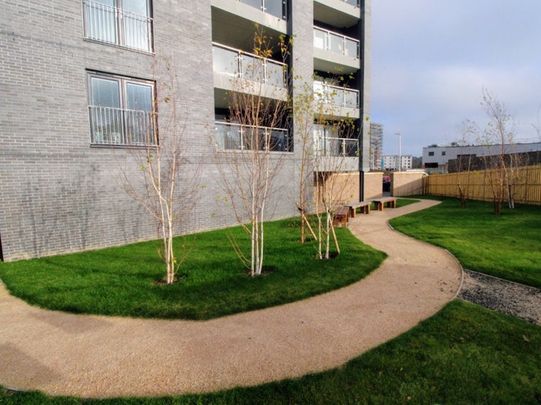 Nethergreen Crescent, - Photo 1