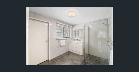 STUDENT SHARE ACCOMMODATION 10 Minute Bus Ride to Griffith University 8 Mins walk to Garden City Shopping Centre - Photo 5