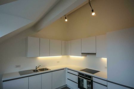 Te huur - Appartement in Watermaal-Bosvoorde - Photo 2