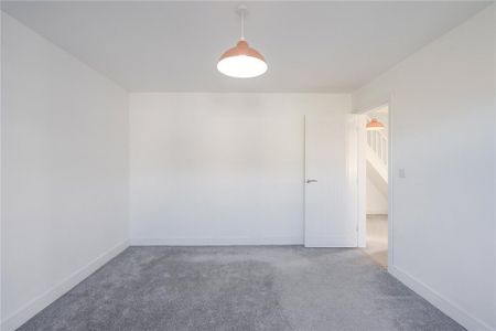 3 bedroom bungalow to rent - Photo 3