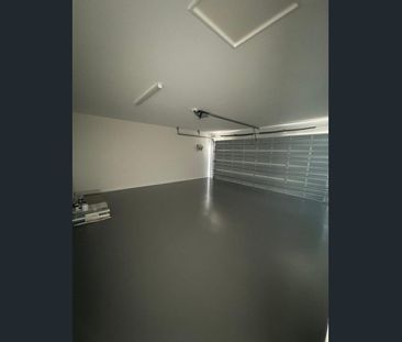 Brand New 4-Bedroom Coastal Home in beautiful Coral Cove - Photo 5