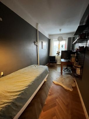 Valhallavägen, Stockholm - Photo 1