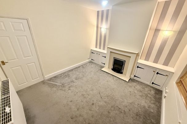 Gladstone Street - Photo 1