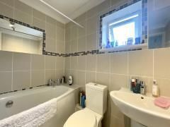 3 bedroom detached house to rent - Photo 2