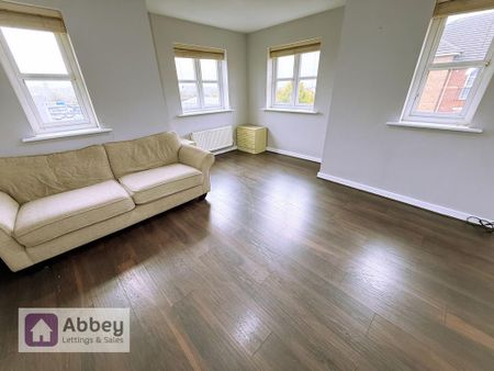 2 bedroom flat to rent - Photo 2