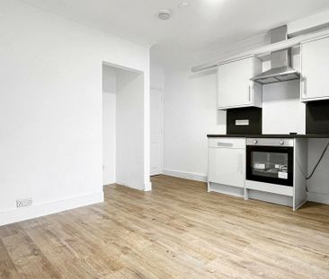 1 bedroom property to rent - Photo 4