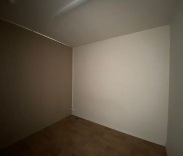 Modern 1-Bedroom Apartment in the Heart of Mawson Lakes - Photo 5