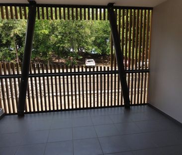 Location Appartement 3 pièces 67m² ST PAUL 97460 - Photo 1