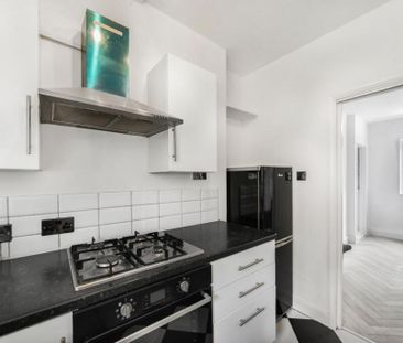 1 Bed Flat, Brine House, E3 - Photo 5