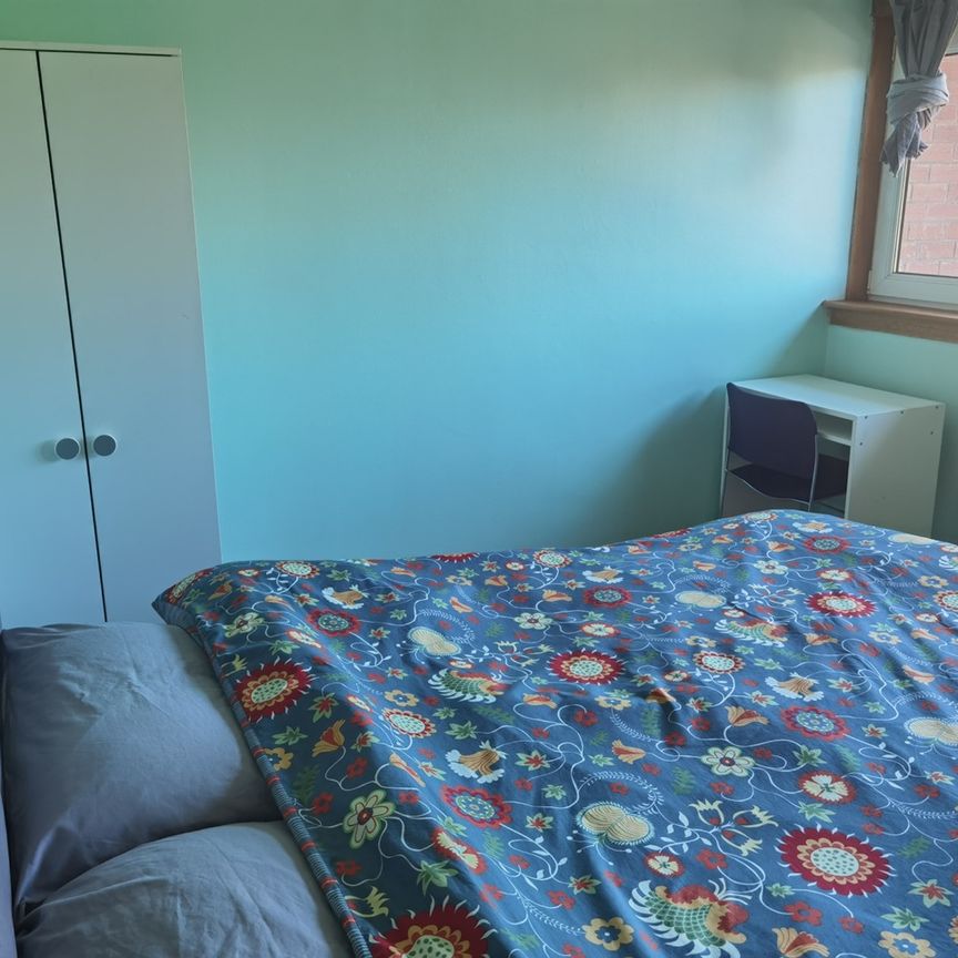 Room in a Shared Flat, Braid Street, G4 - Photo 1