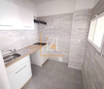 Appartement à louer - Nîmes 1 pièce de 27.1 m² - Photo 2