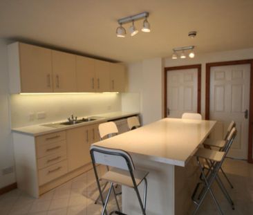 7 bedroom detached house to rent - Photo 1