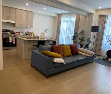 For Lease - 3167 Blazing Star Avenue, Pickering, Ontario - Photo 2