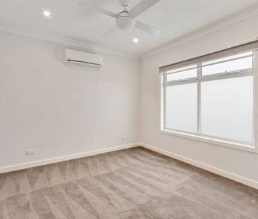 ONE IN A MILLION - Photo 3