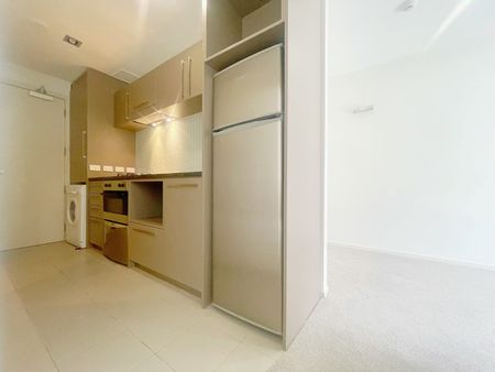 Cosy Newly Renovated on bedroom Apartment in Prime St Lukes Location - Photo 2