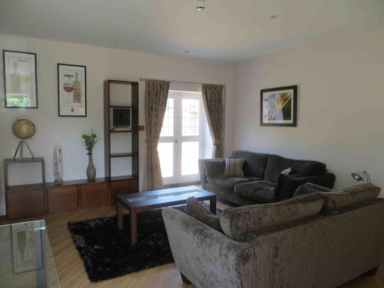 1 bedroom in a flat share to rent - Photo 1