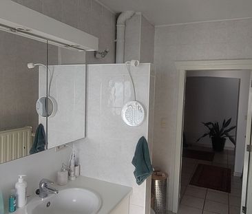 Ruim en lichtrijk appartement - Photo 3
