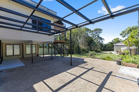 Space, Style & Serenity - Your Family Retreat Awaits at 4 Kingsford Street - Photo 5