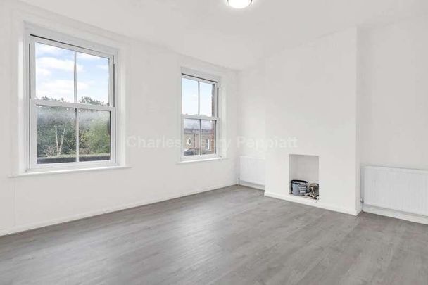 Hendon Lane, Finchley, N3 - Photo 1