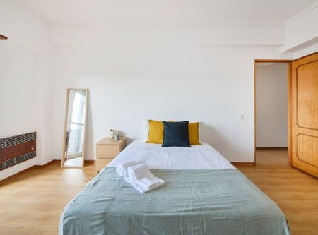 Alameda das Linhas de Torres, Lisbon, Lisbon 1750-248 - Photo 2