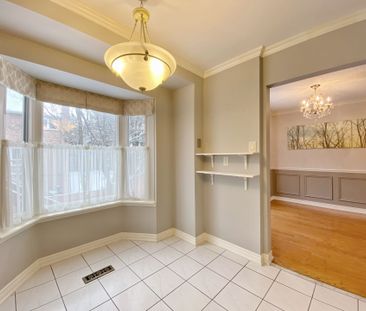 For Lease - 1 Teasdale Court, Aurora, Ontario - Photo 2