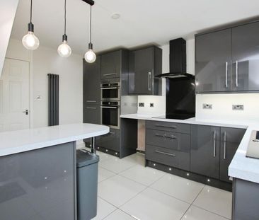 3 bedroom terraced house to rent - Photo 4